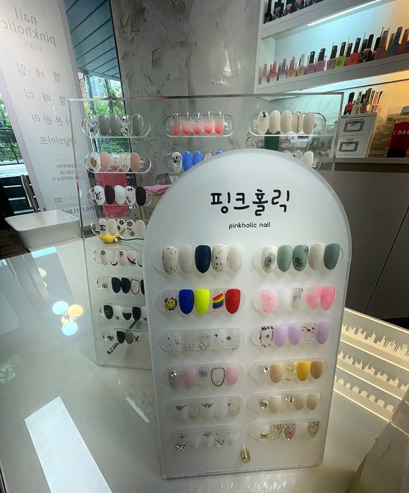 핑크홀릭네일 이미지
