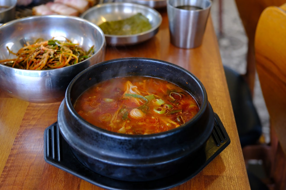 노을빛돼지 이미지