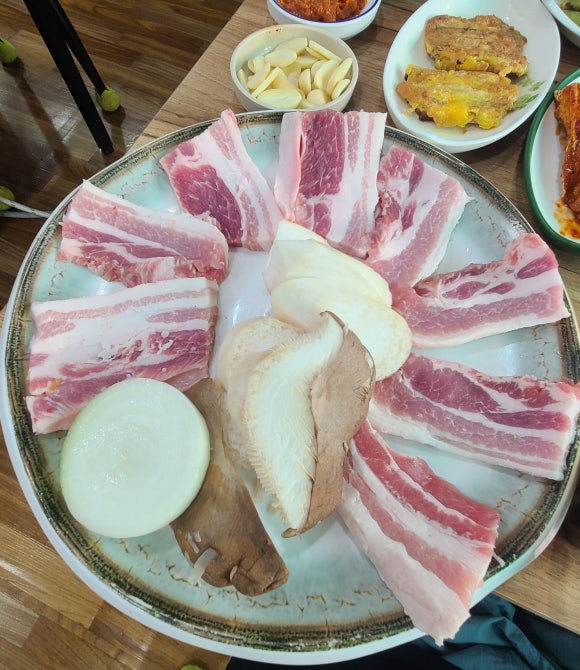 호반한우식육식당 이미지