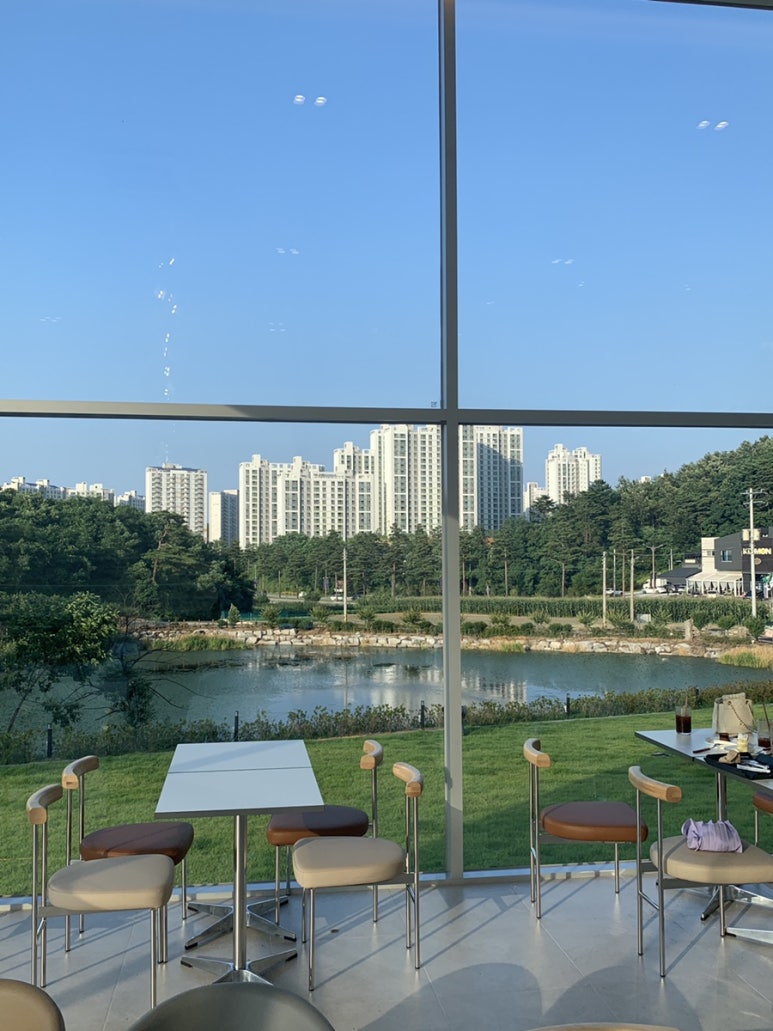 아이즈로스터리 이미지