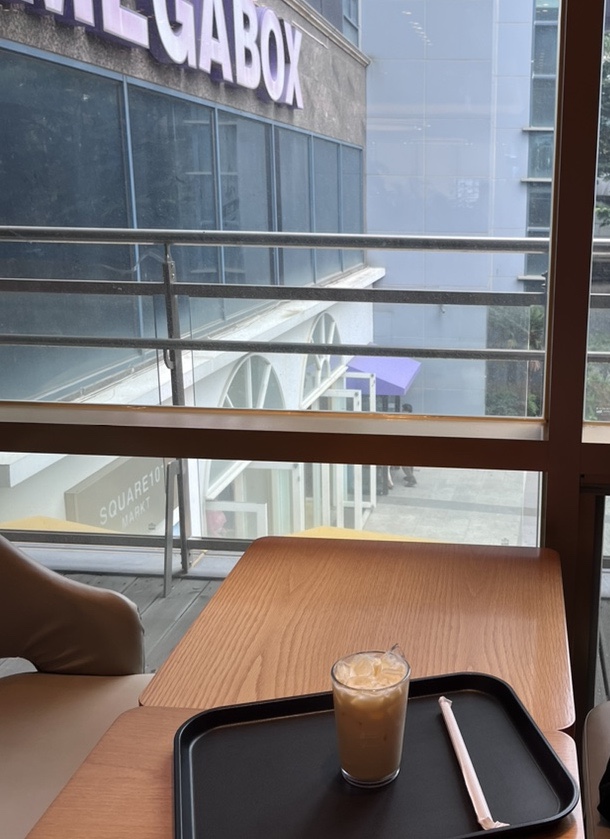투썸플레이스 울산성남점 이미지