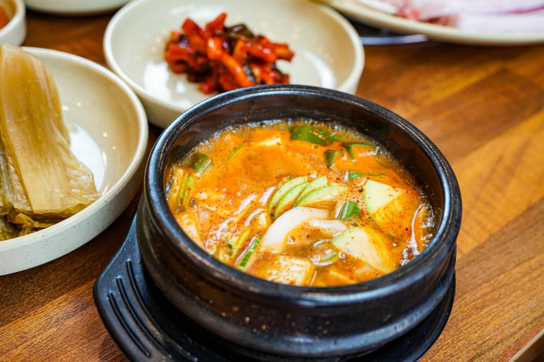 돈돈돼지 이미지