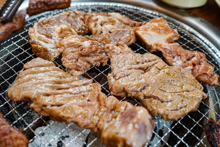 돈돈숯불갈비 이미지