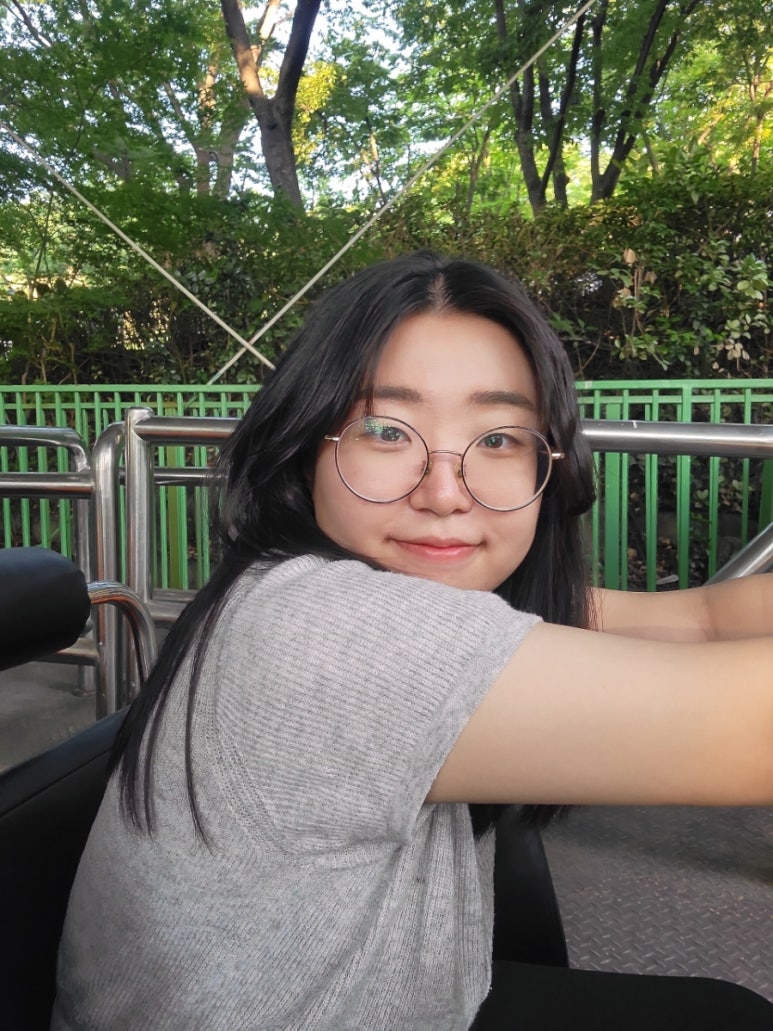맘스터치이월드점 이미지