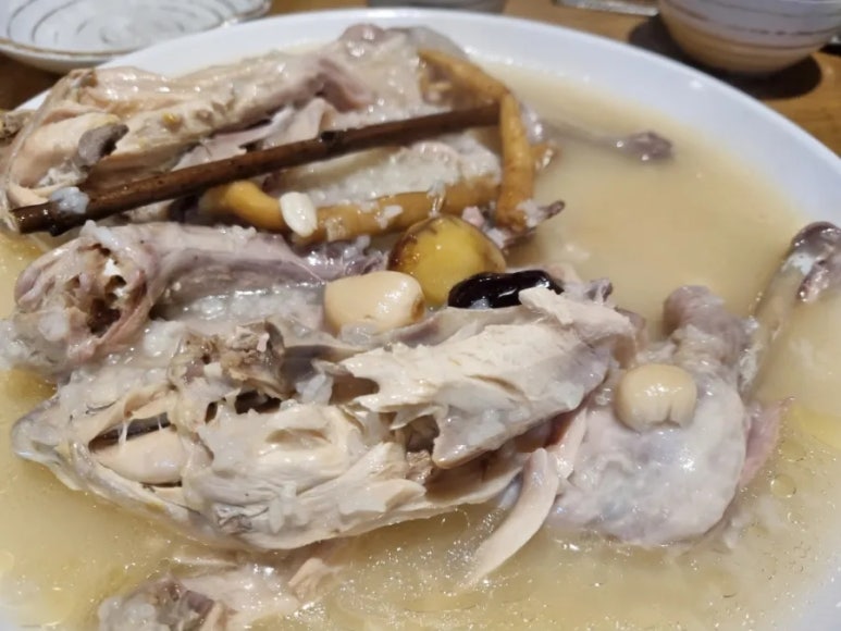 다람쥐마을누룽지백숙 이미지