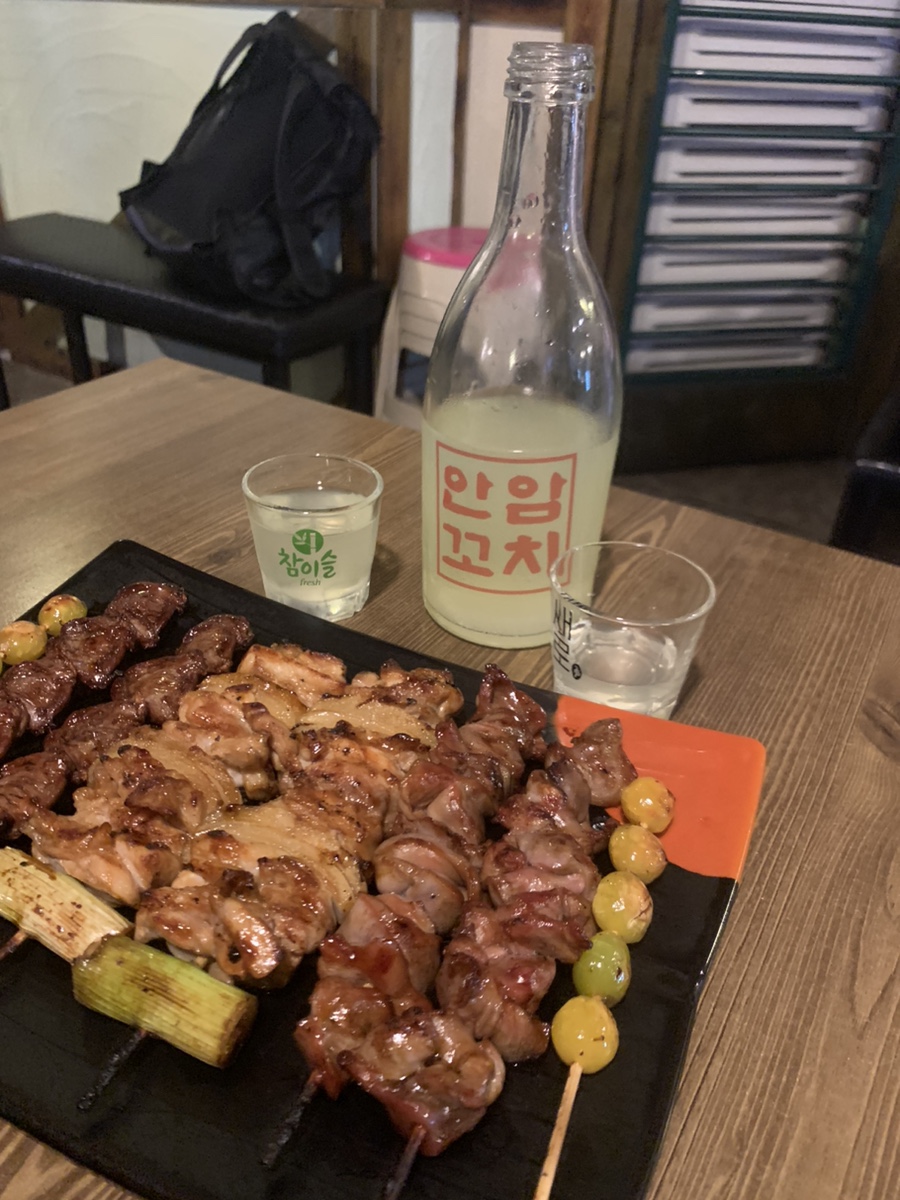 닭발이랑꼬치랑 이미지