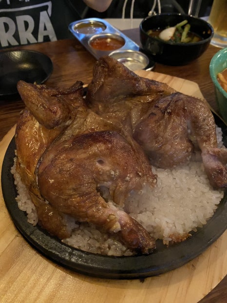 참나무누룽지통닭 이미지