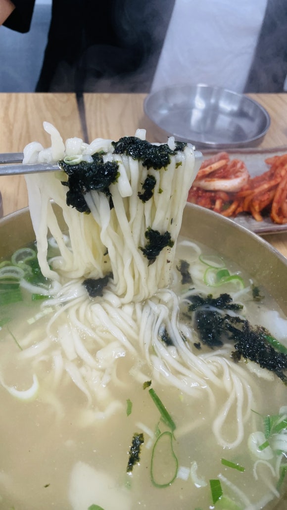 월송만두칼국수 이미지