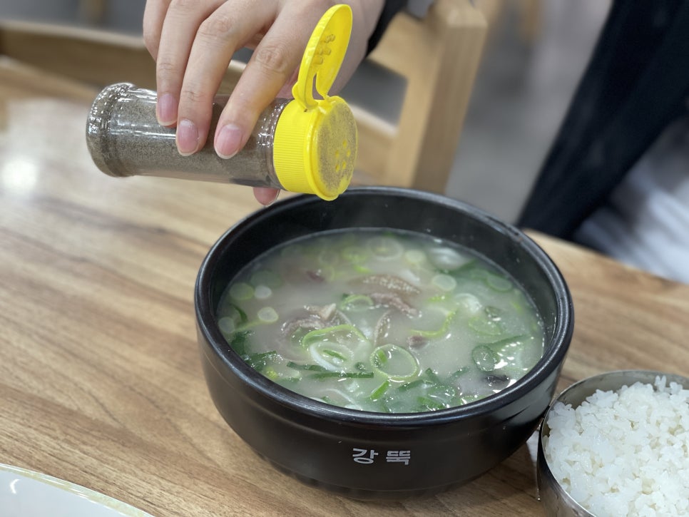 전통소머리국밥 이미지