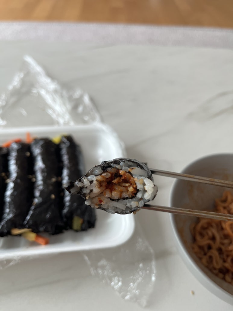 몬스터꼬맹이김밥 이미지