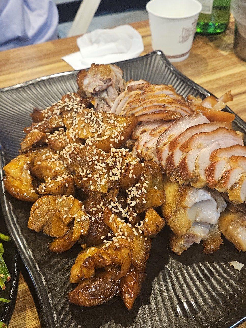 뚱이네왕족발 이미지