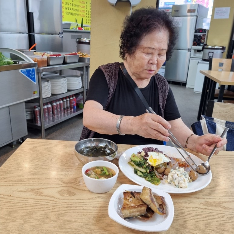 고향집한식부페 이미지