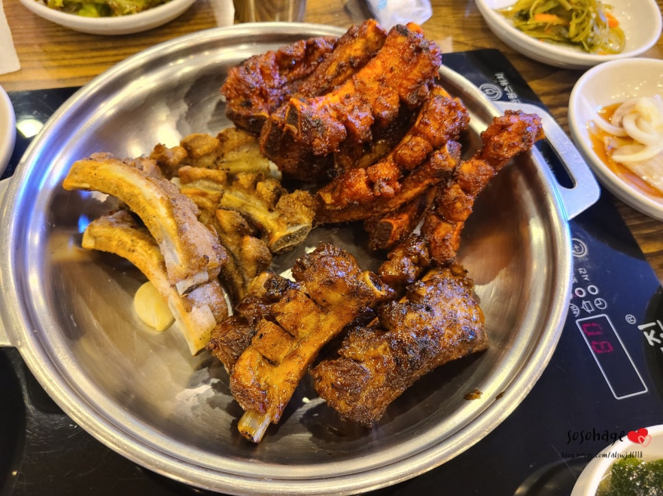 섹돼등갈비 이미지