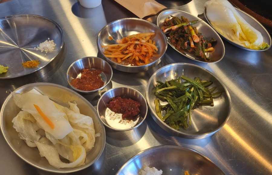 돈항아리숯불구이 이미지