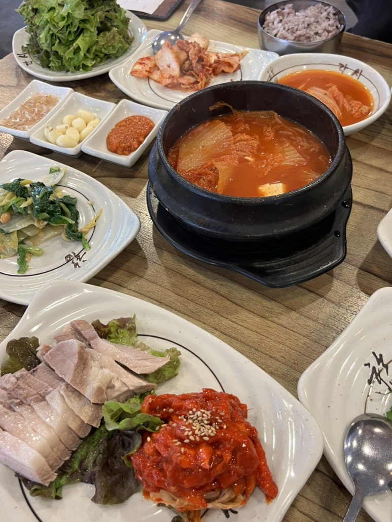 만유인력 카페 이미지