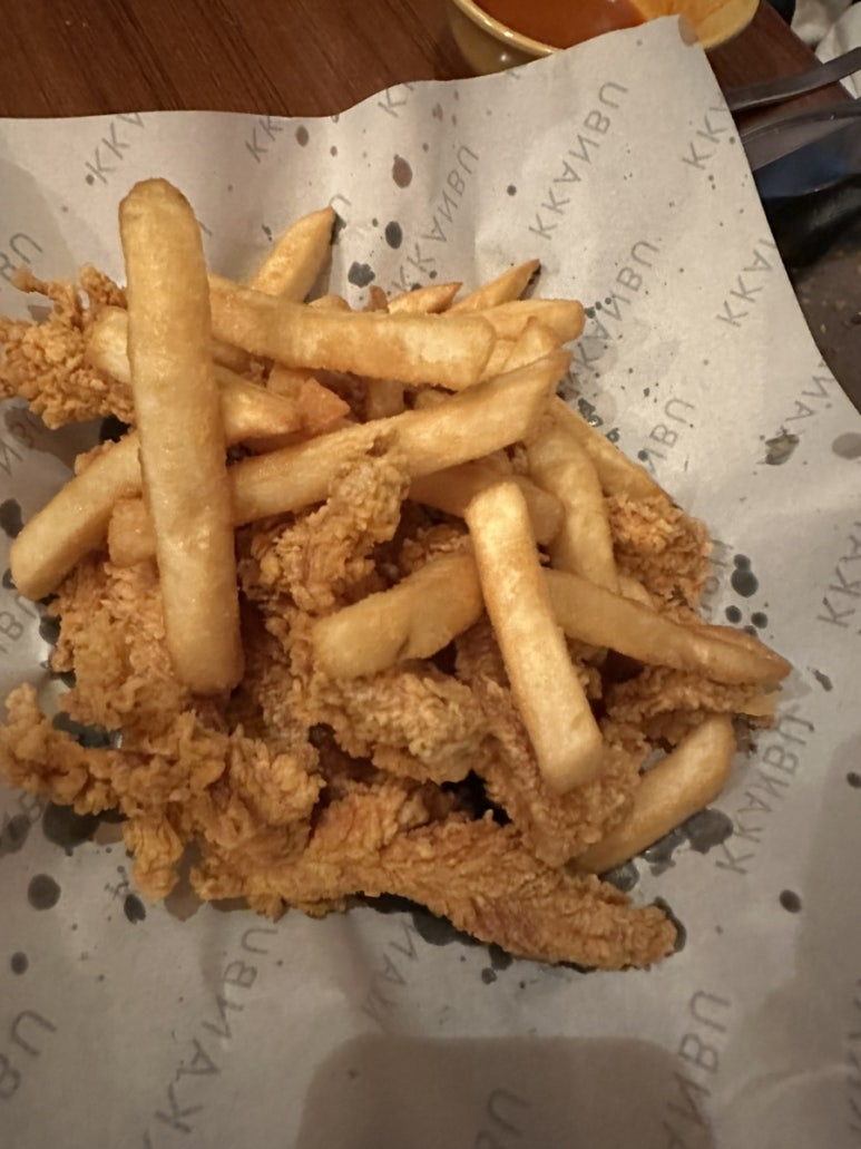 맥시두마리치킨 이미지