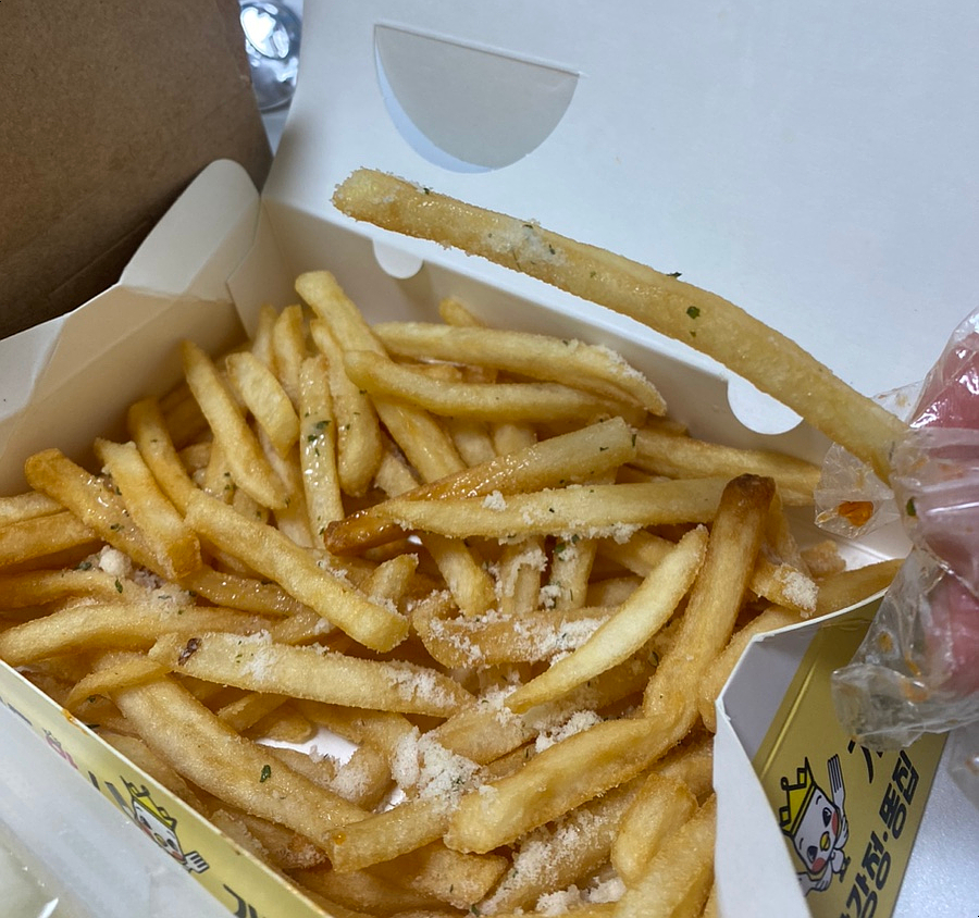 왕왕치킨 이미지