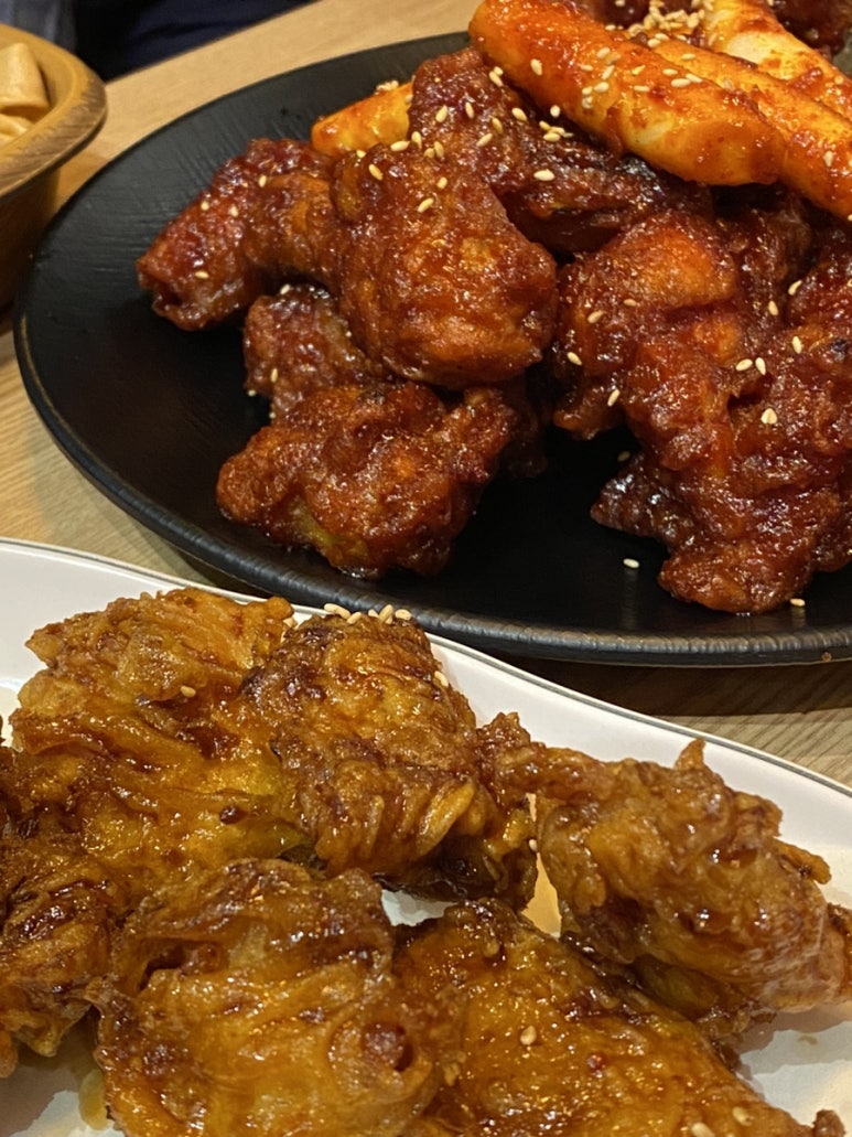 코리아나치킨 이미지