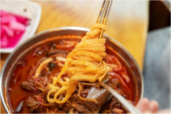 화담국수 이미지