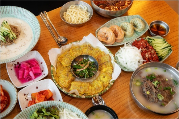 화담국수 이미지
