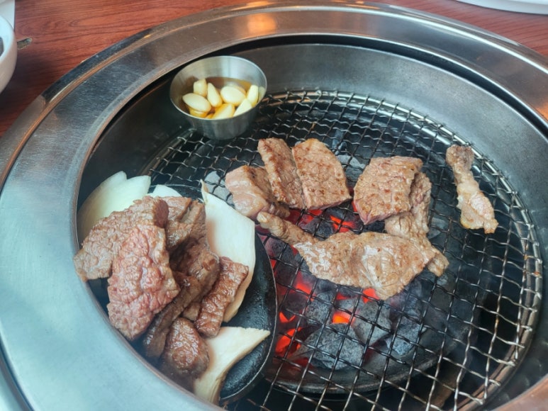 가짜삼촌여행사 이미지