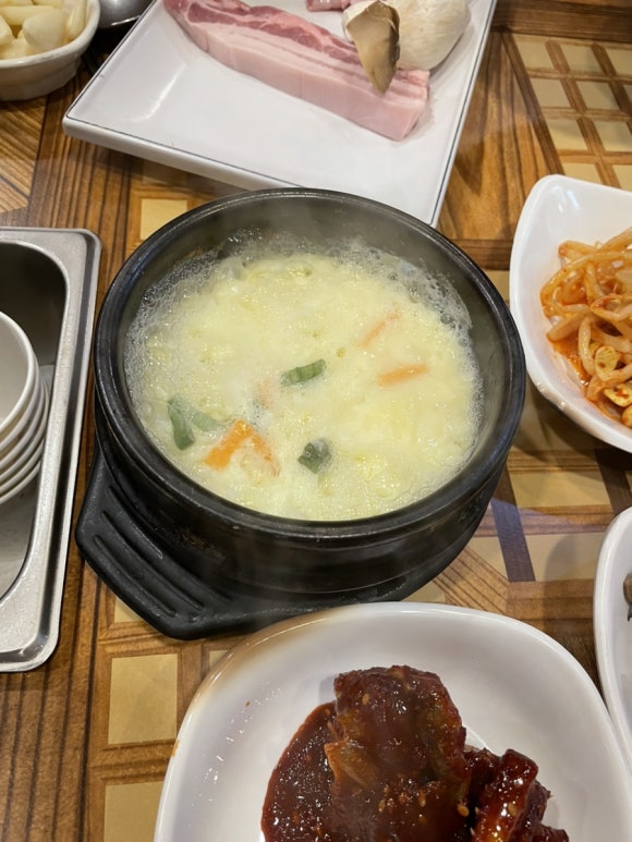 은순이네빨간돼지 이미지