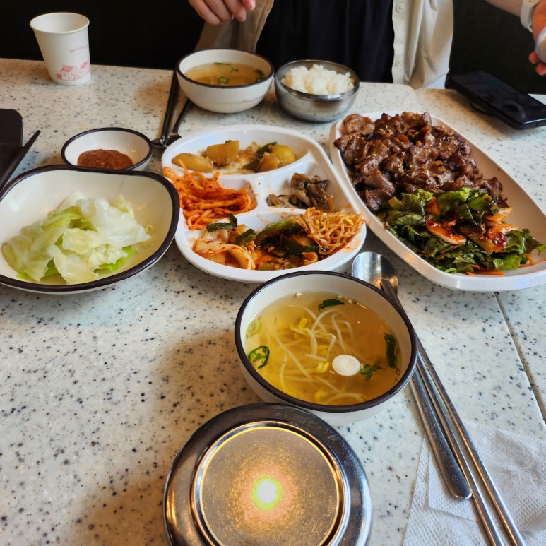 나현식당 이미지