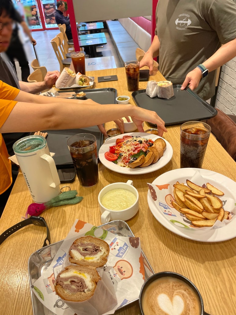 퀴즈노스비전점 이미지