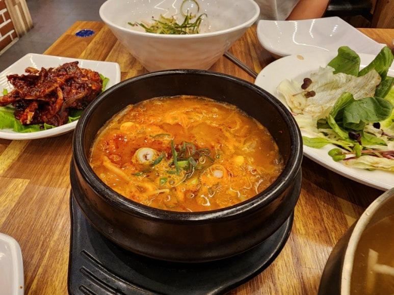 솔가함흥냉면 이미지