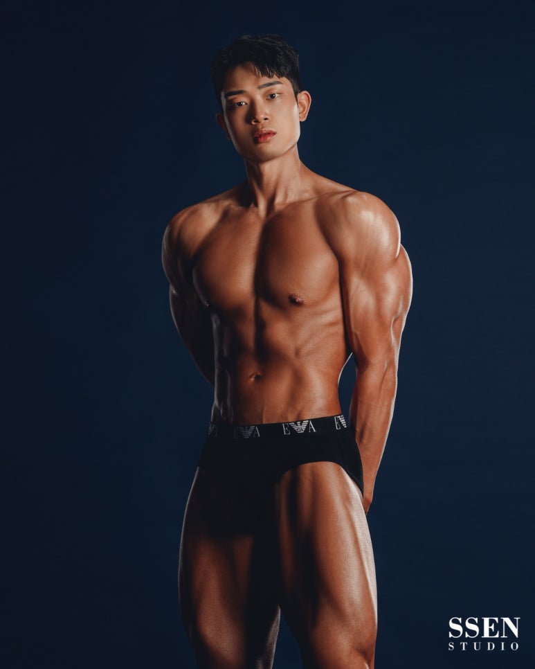 윤바디 이미지