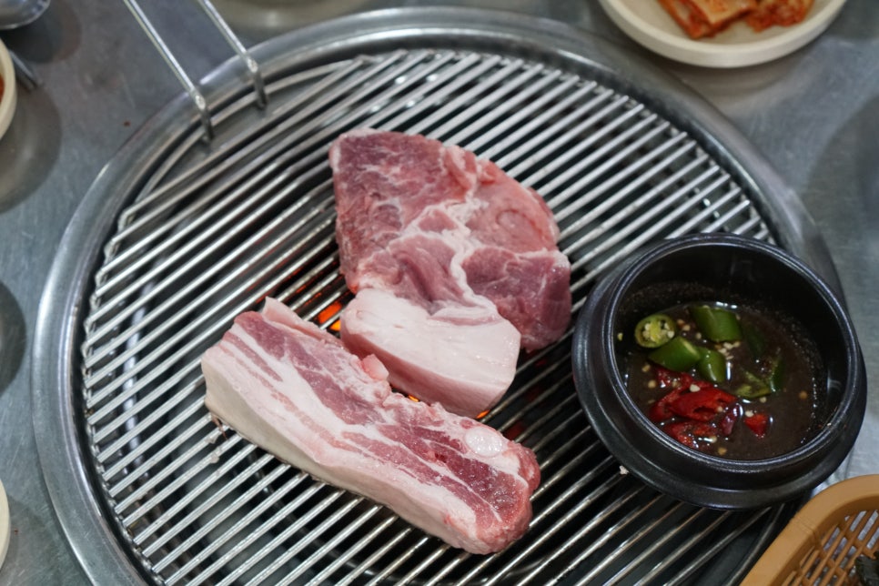 대윤흑돼지 이미지