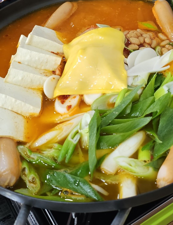 롱쓰부대찌개 이미지