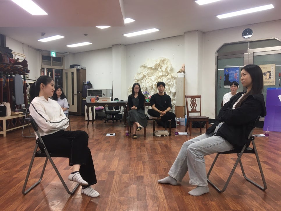 올모스트컴퍼니 이미지