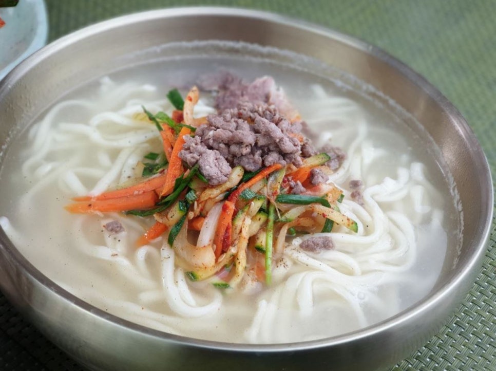 사골칼국수 이미지