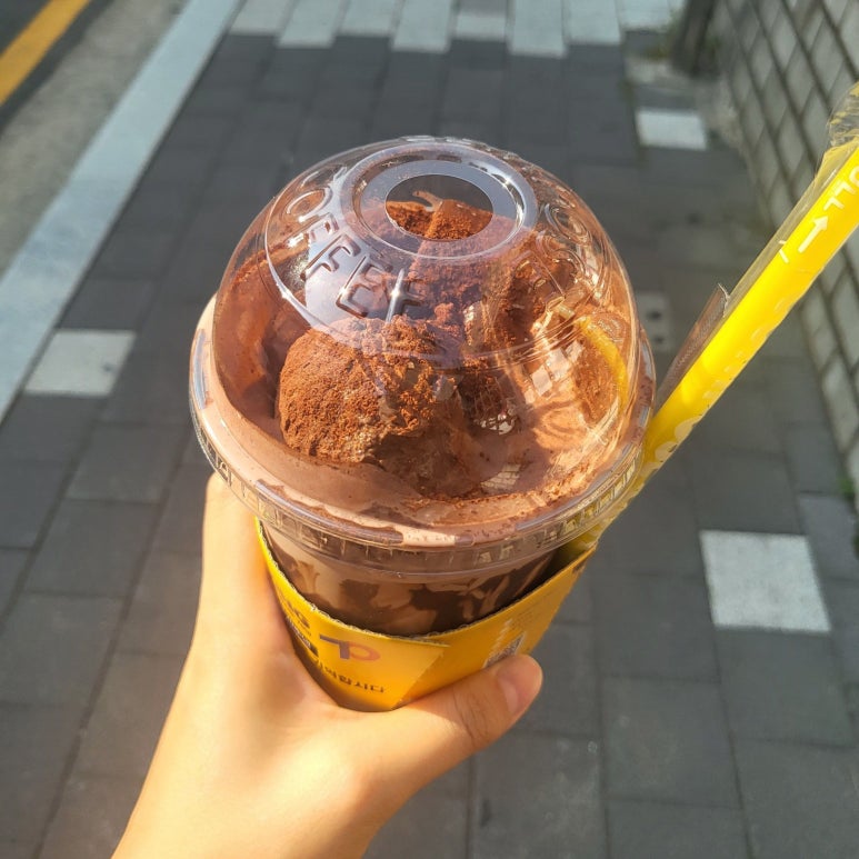 컴포즈커피부산대역점 이미지