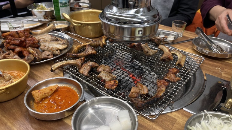 육대식쪽갈비숯불닭갈비 이미지