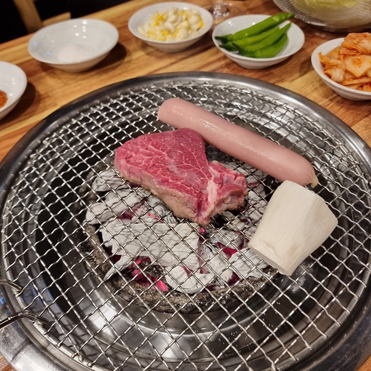 한우돈정육식당 이미지