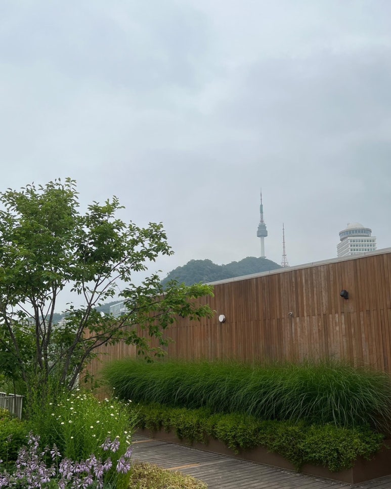 공간에반하다 이미지
