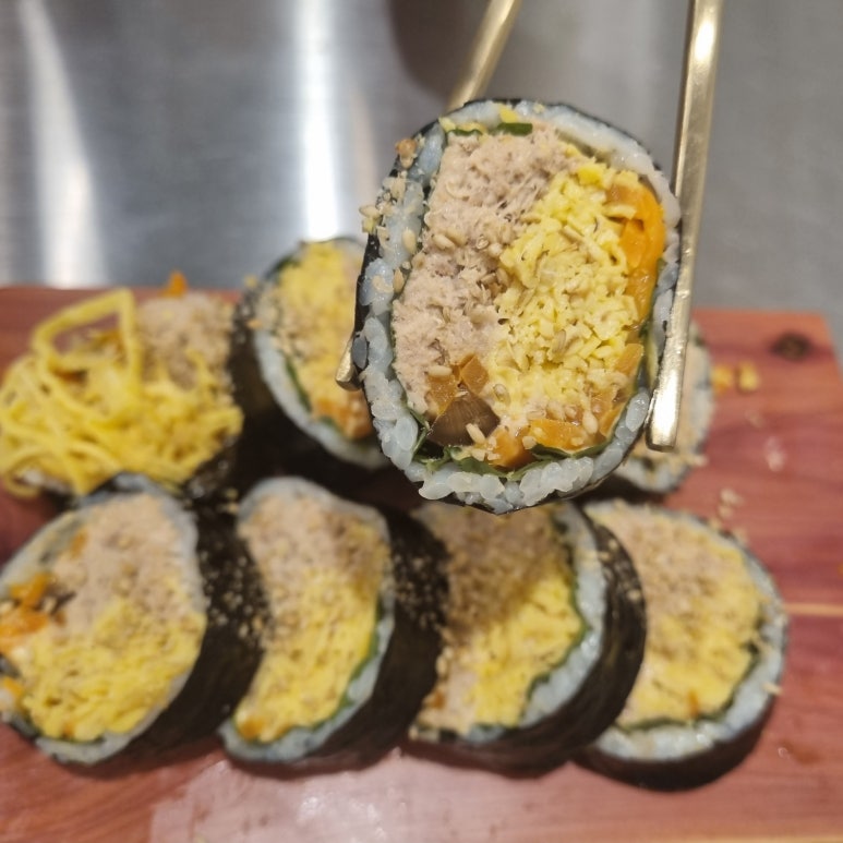 샤르르김밥 이미지