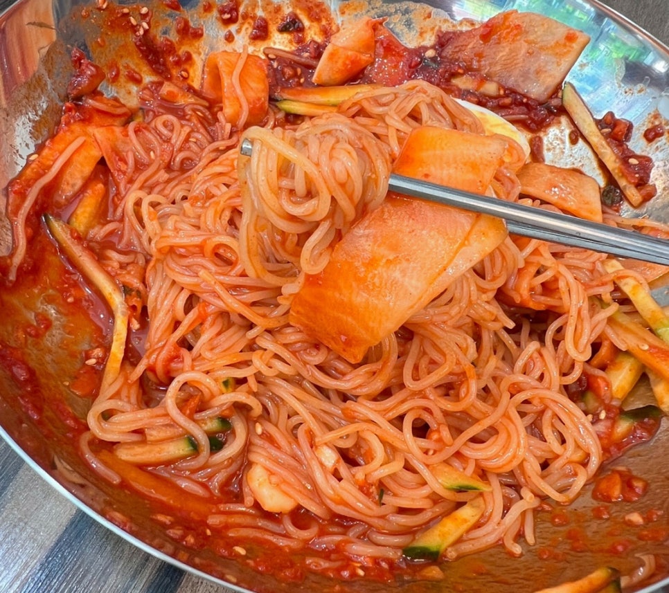 수암밀면 이미지