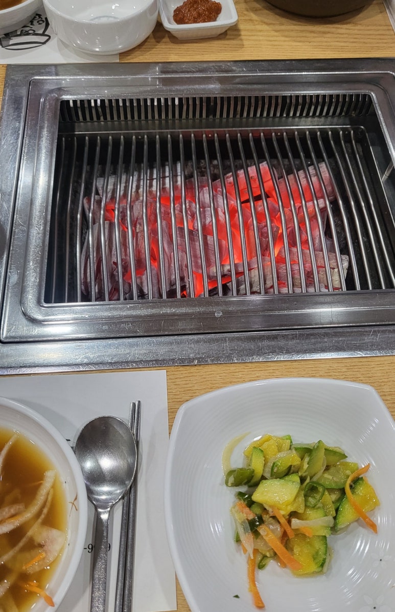 항아리숯불갈비 이미지