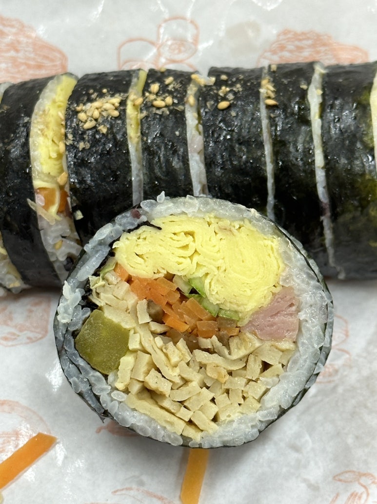 뚱김밥과국수 이미지