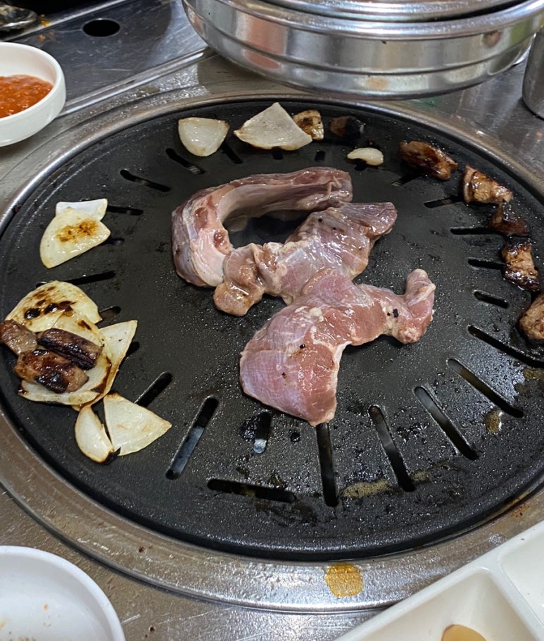 꾸이꾸이돼지마을 이미지
