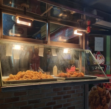칠구치킨 이미지