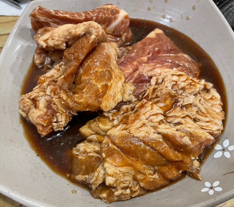 꾸우면돼지 이미지