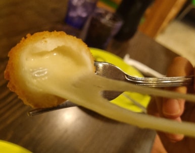 칠구치킨 이미지
