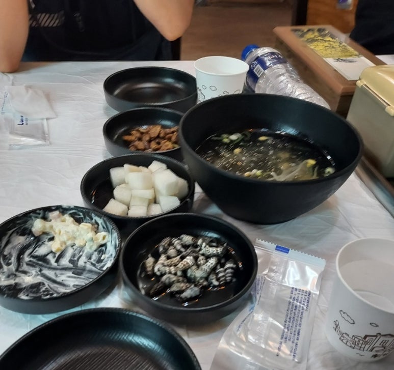 불타는솥뚜껑 이미지