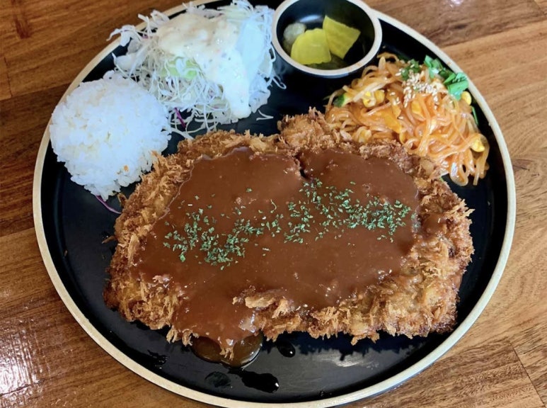 자연을담은돈까스 이미지