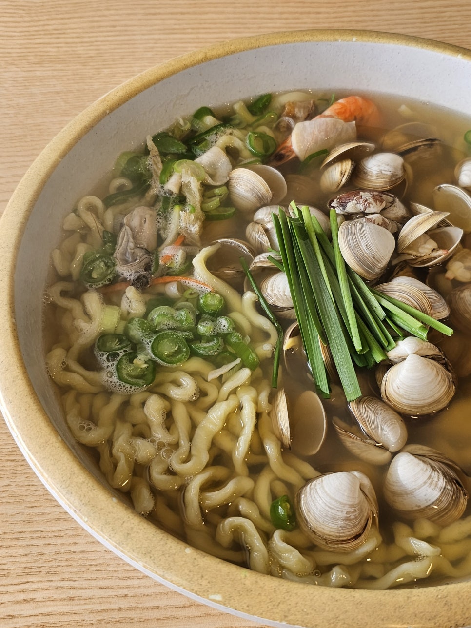 면발칼국수 이미지