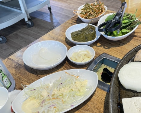 탄현 솥뚜껑 삼겹살 이미지